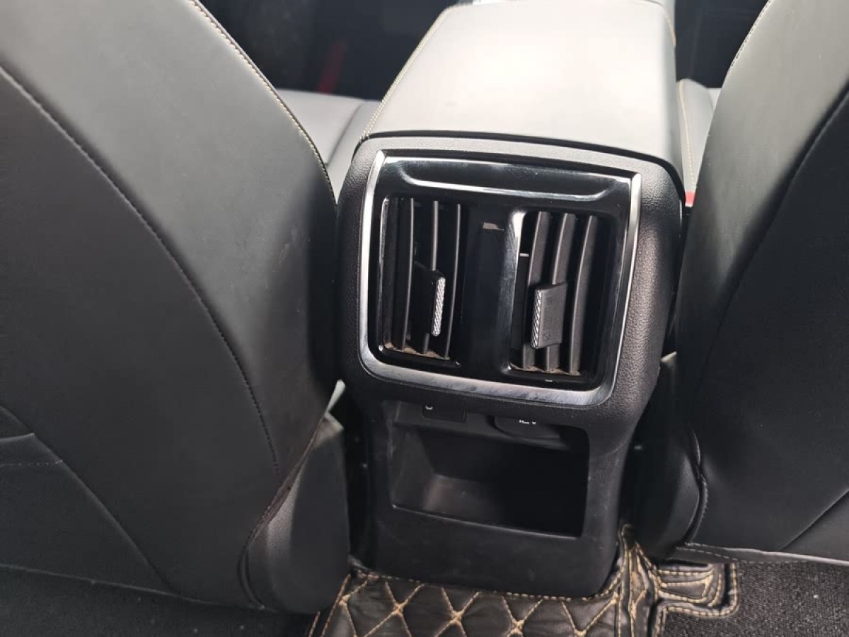 奔騰 B70  2023款 1.5T 自動(dòng)暢享型圖片