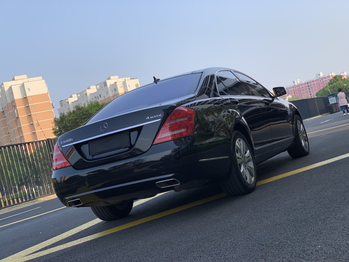 2011年6月奔馳 奔馳S級  2011款 S 500 L CGI 4MATIC