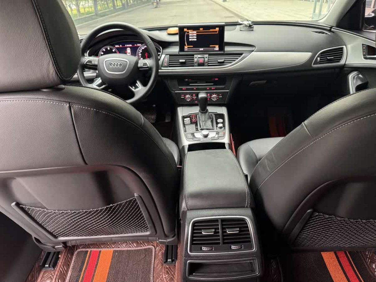 奧迪 奧迪A4L  2018款 30周年年型 30 TFSI 進(jìn)取型圖片