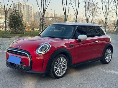 2022年4月 MINI MINI 改款 1.5T COOPER 經(jīng)典派圖片