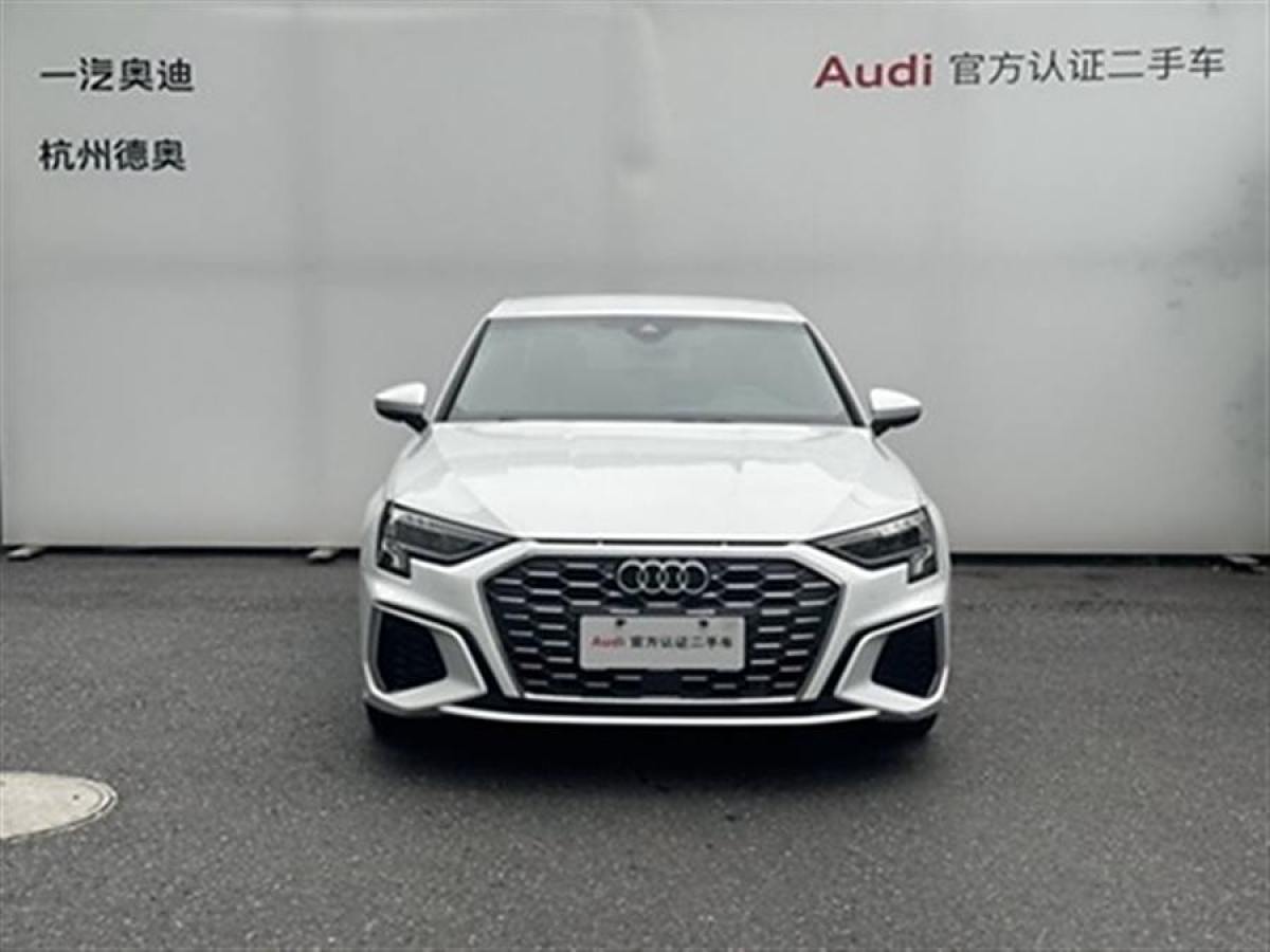 2022年8月奧迪 奧迪A3  2022款 A3L Limousine 35 TFSI 進(jìn)取運(yùn)動(dòng)型