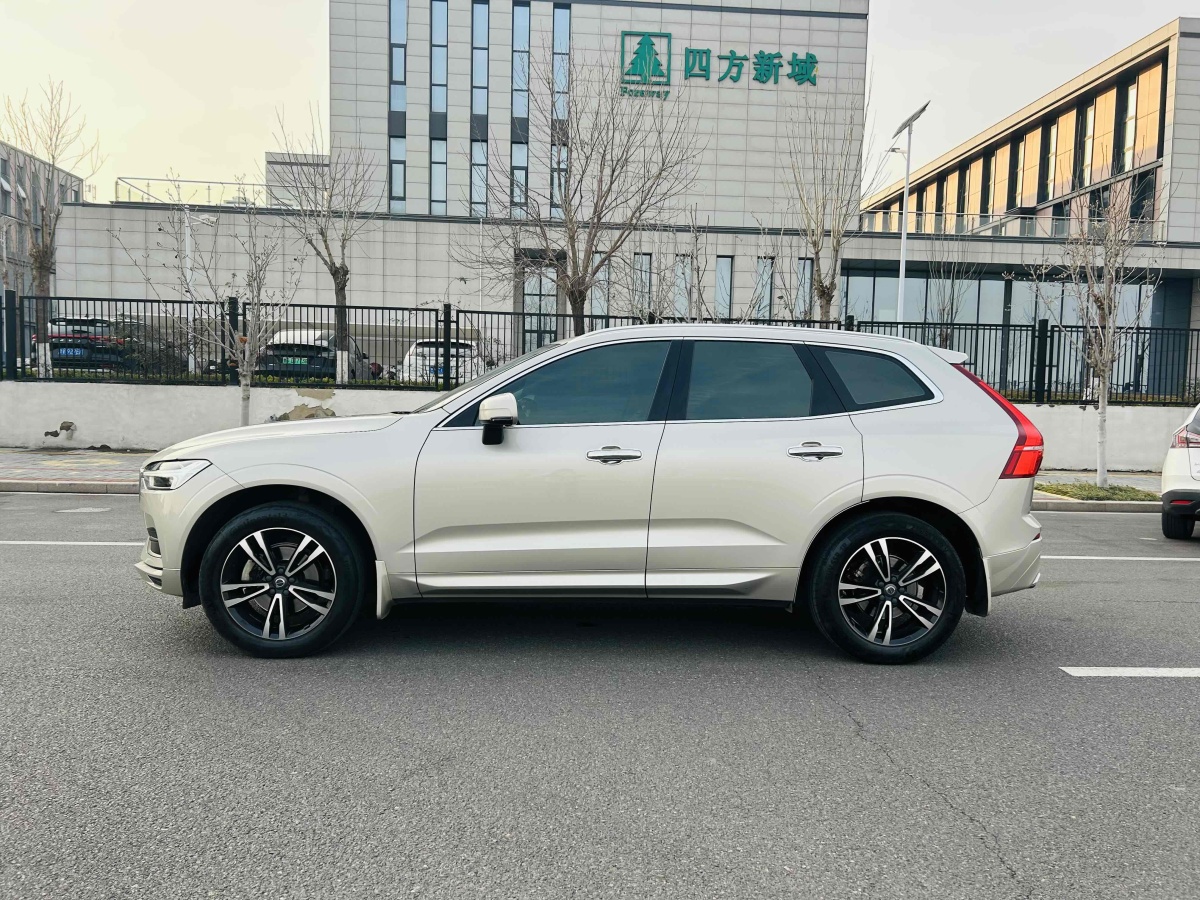 沃爾沃 XC60  2019款  T5 四驅(qū)智遠(yuǎn)版 國(guó)VI圖片