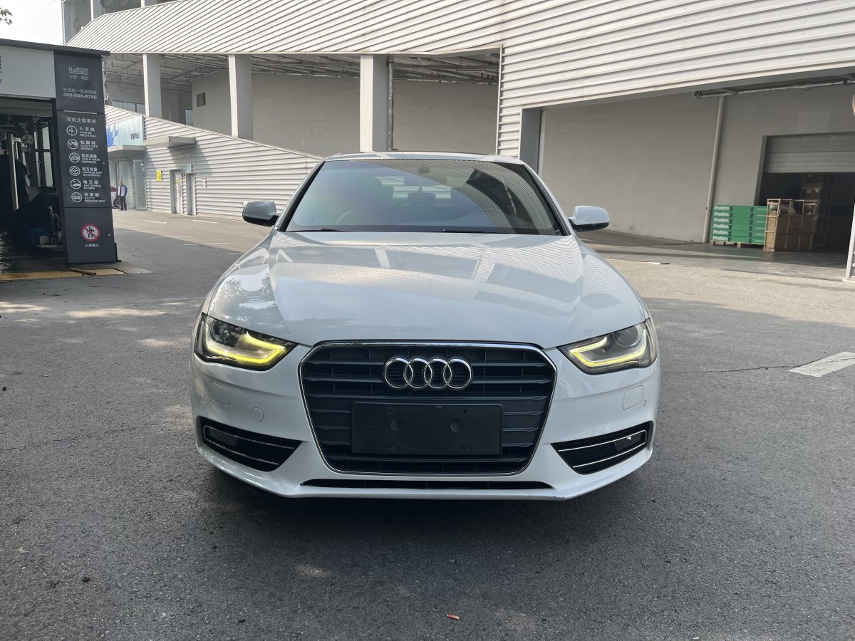 奧迪 奧迪A4L  2015款 35 TFSI 自動舒適型圖片