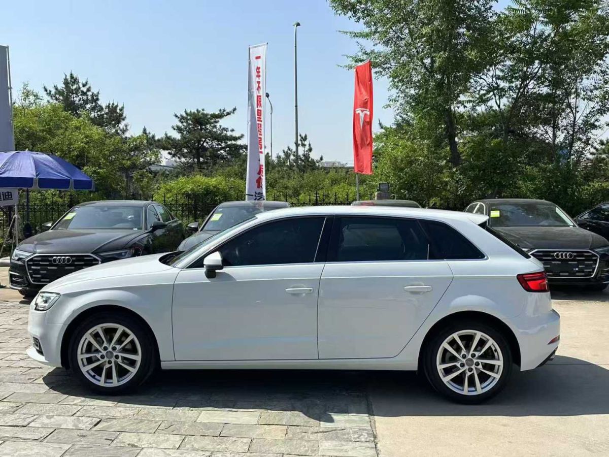 奧迪 奧迪A3  2019款 A3 35TFSI Limousine時(shí)尚型圖片