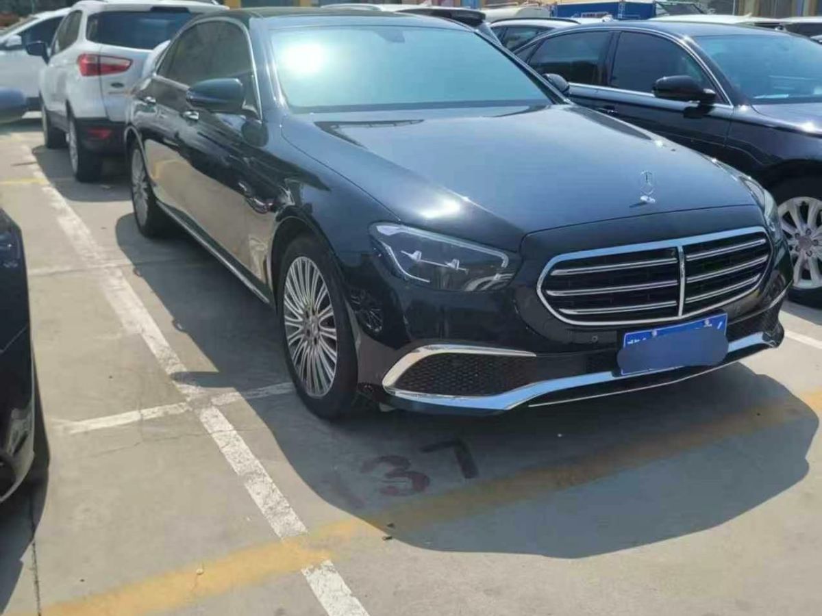 奔馳 奔馳E級(jí)  2022款 E 300 L 豪華型圖片