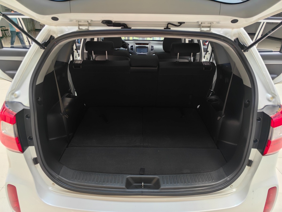 起亚 索兰托  2013款 2.4L 7座汽油舒适版 国V图片
