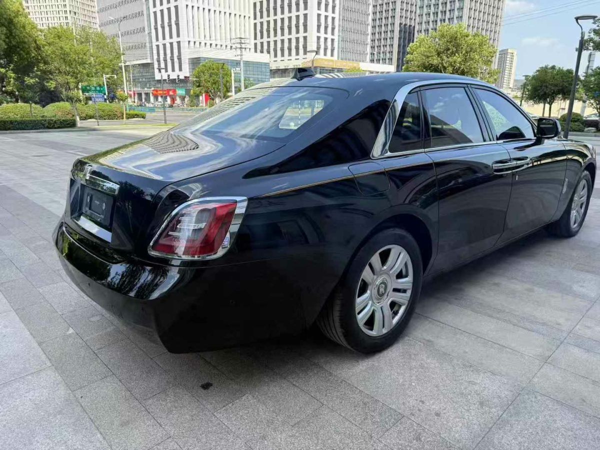 勞斯萊斯 古思特  2022款 6.7T Black Badge圖片