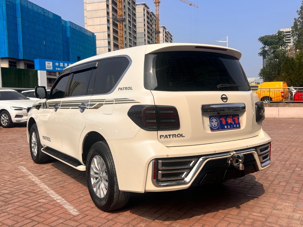 日產(chǎn) 途樂(lè)  2018款 4.0L 領(lǐng)英型圖片