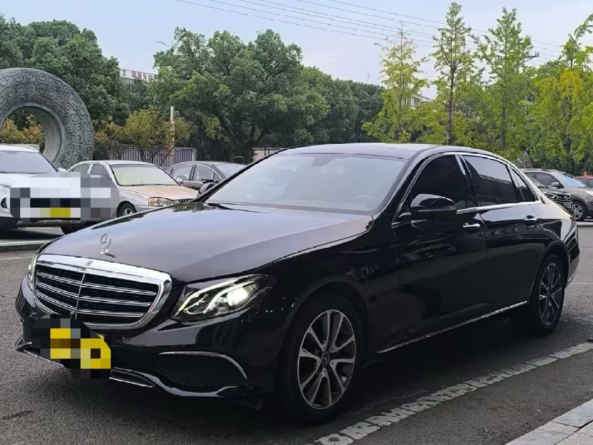 奔馳 奔馳E級(jí)  2019款 E 300 L 豪華型圖片