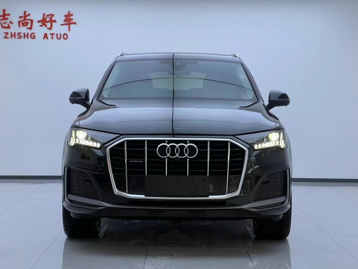 奧迪 奧迪Q7  2022款 45 TFSI quattro S line運(yùn)動(dòng)型圖片