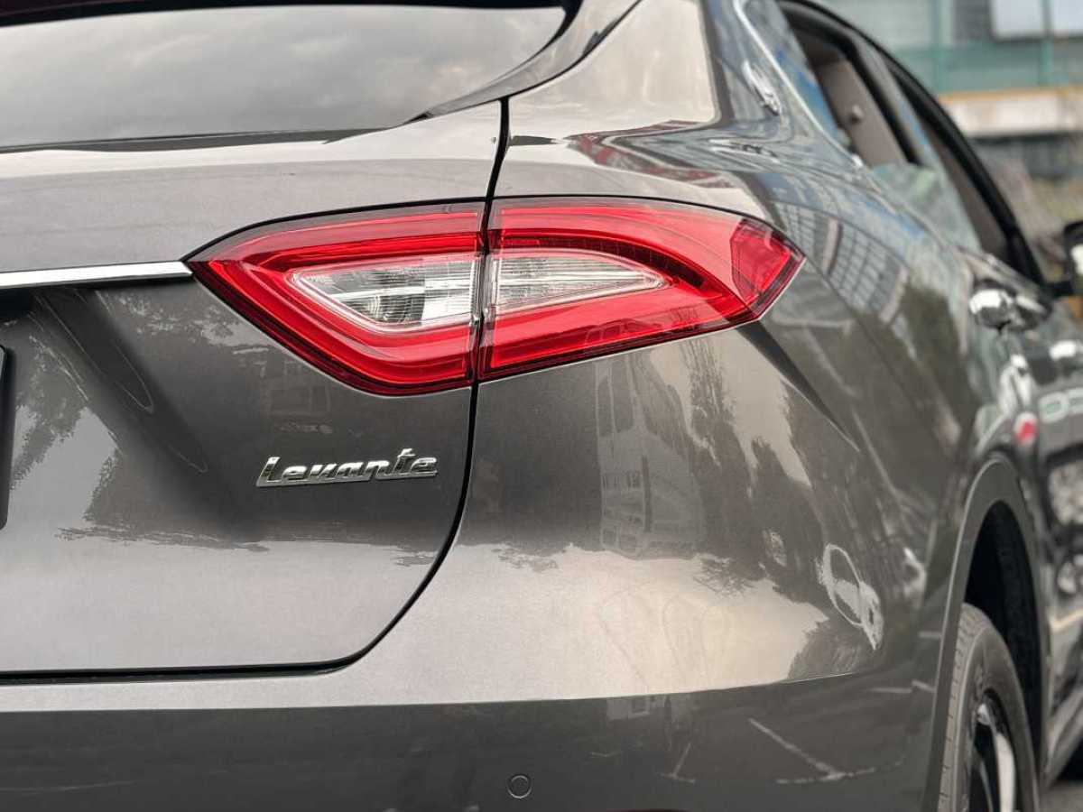 瑪莎拉蒂 Levante  2019款 3.0T 350Hp 標(biāo)準(zhǔn)版 國VI圖片