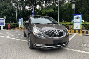 GL8 别克 3.0L GT豪华商务豪雅版