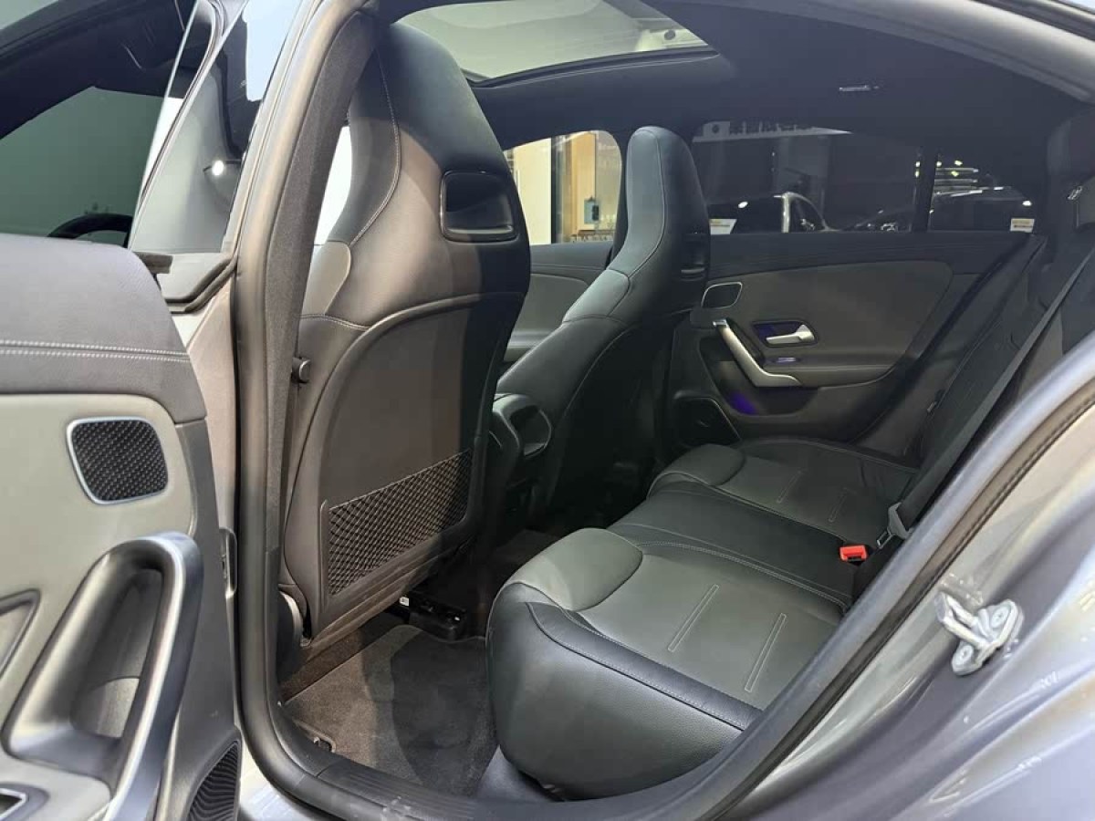 奔馳 奔馳CLA級AMG  2024款 改款 AMG CLA 35 4MATIC圖片