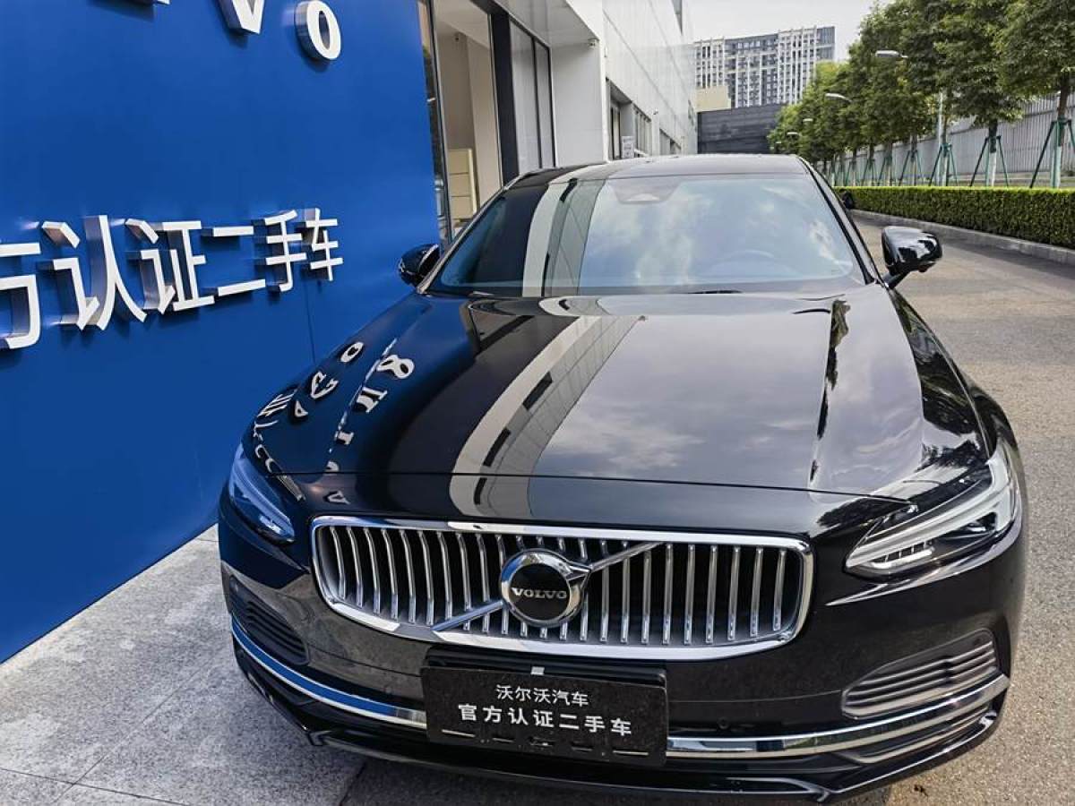 2021年11月沃爾沃 S90新能源  2022款 改款 T8 E驅(qū)混動 智逸豪華版