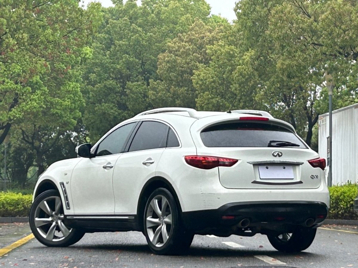 英菲尼迪 QX70  2013款 3.7L 超越版图片