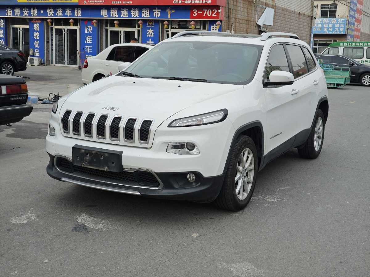 Jeep 自由光  2017款 2.4L 領(lǐng)先版圖片