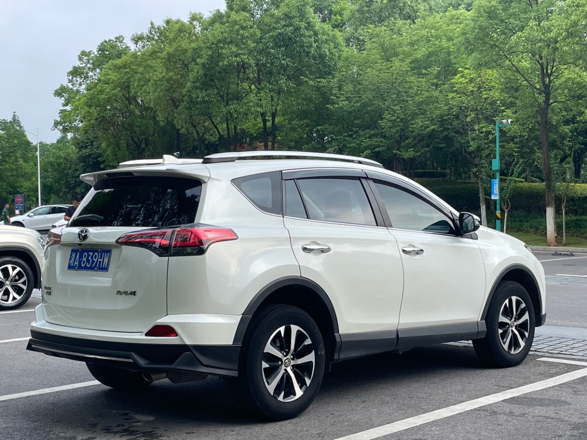 2019年8月豐田 RAV4榮放  2019款 2.0L CVT兩驅(qū)風(fēng)尚X限量版 國(guó)V