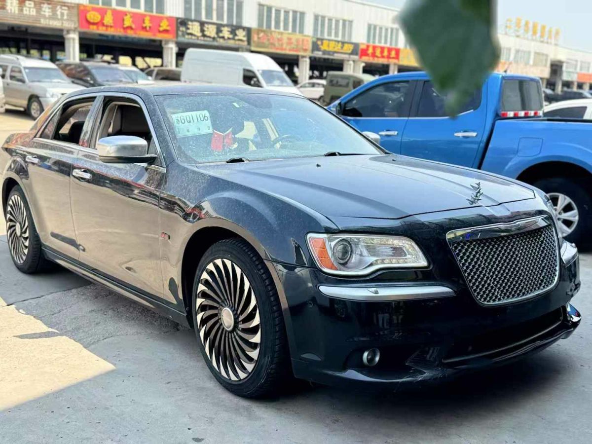 克萊斯勒 300C 圖片