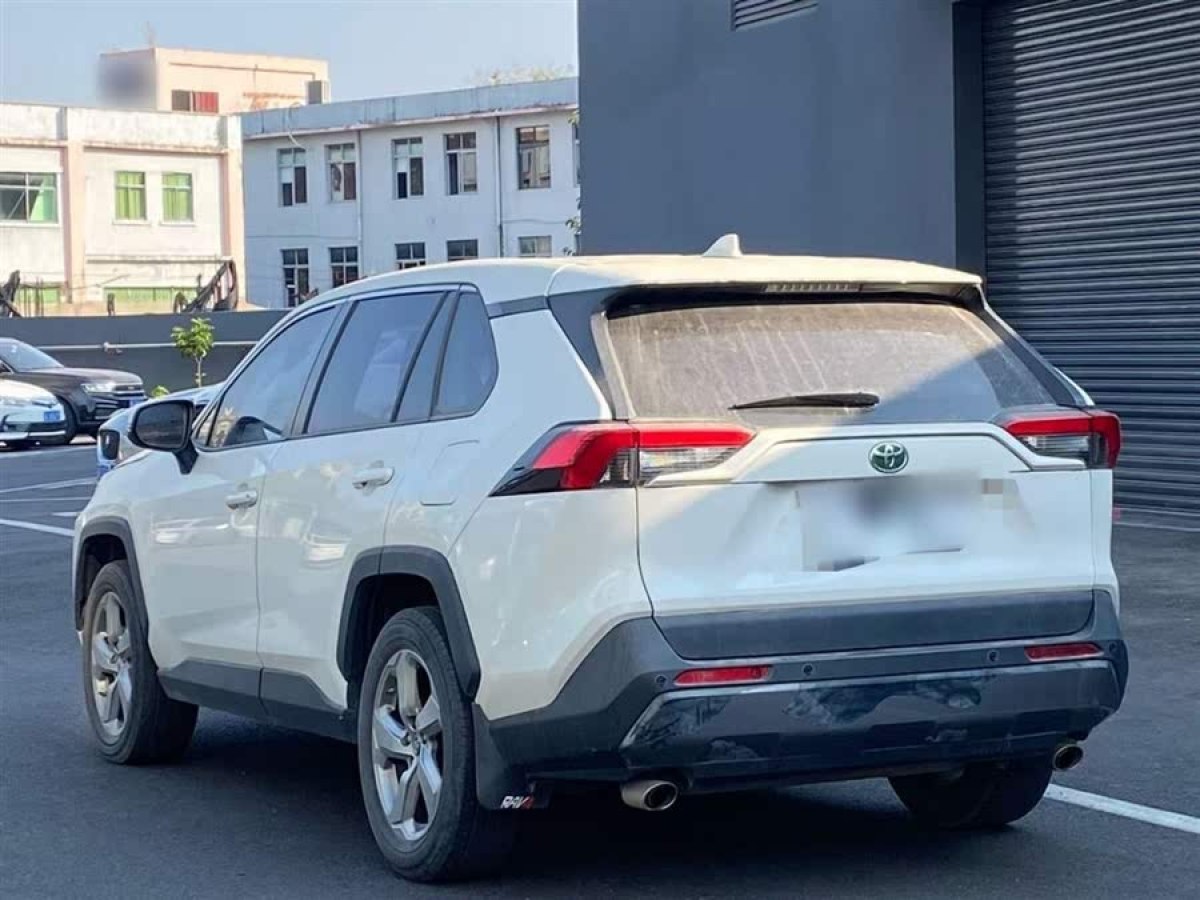 豐田 RAV4榮放  2020款 2.0L CVT四驅(qū)風(fēng)尚PLUS版圖片