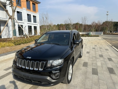 2015年11月 Jeep 指南者(進口) 2.0L 兩驅(qū)運動版圖片