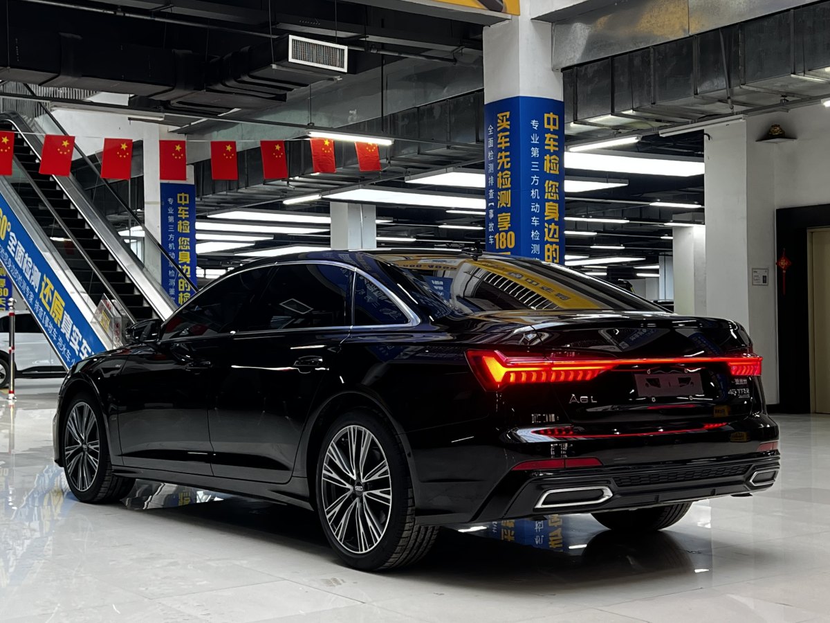 奧迪 奧迪A6L  2021款 45 TFSI quattro 臻選動(dòng)感型圖片