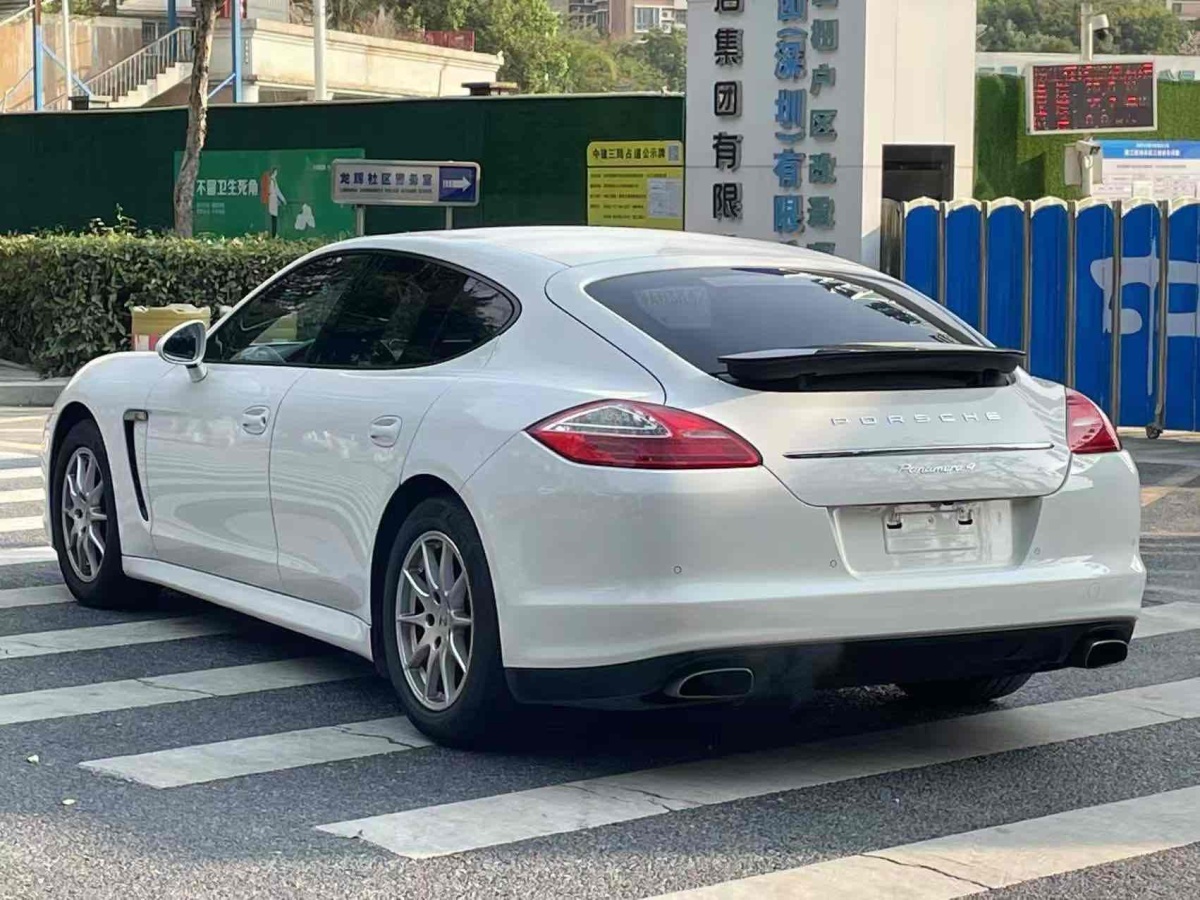 2012年12月保時(shí)捷 Panamera  2010款 Panamera 4 3.6L