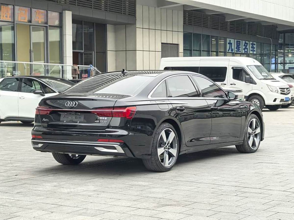 奧迪 奧迪A6L  2023款 改款 45 TFSI quattro 臻選動感型圖片