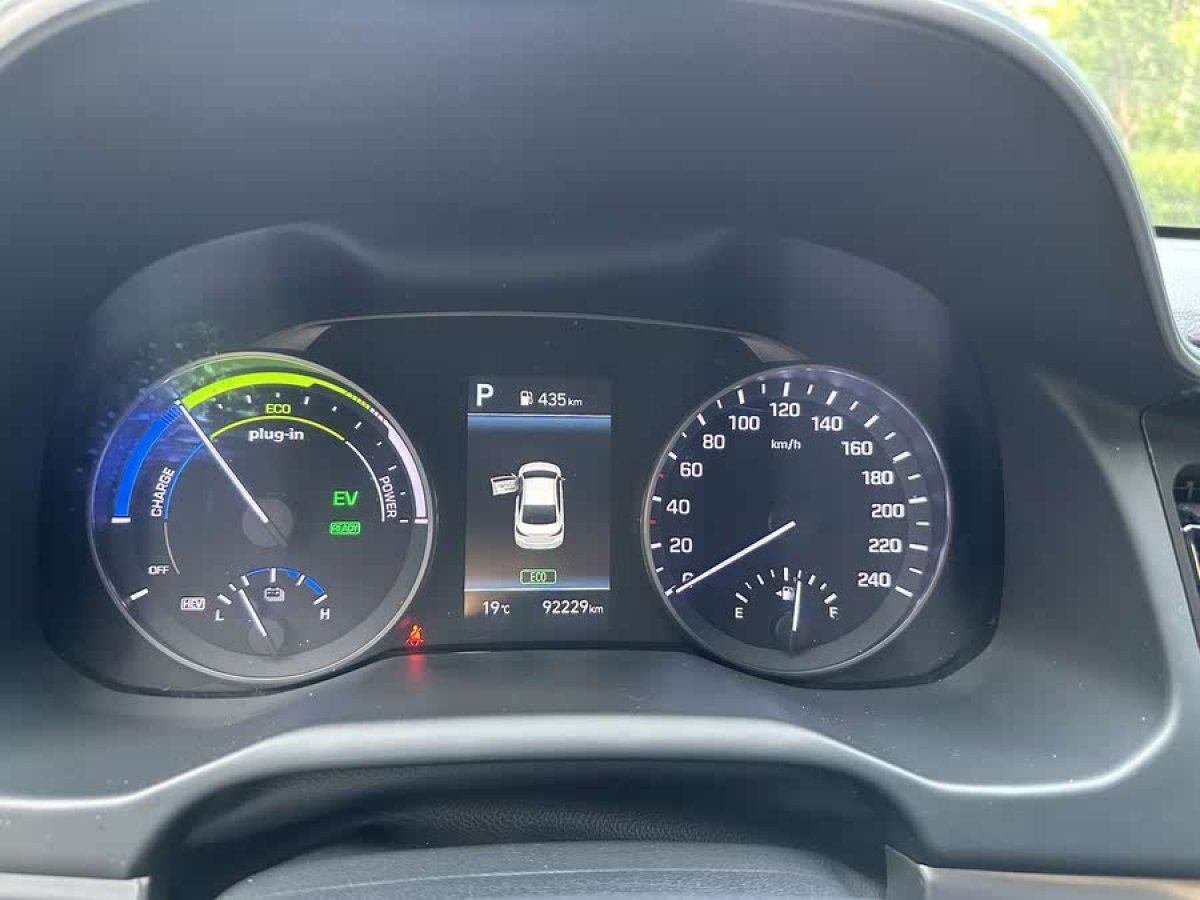 現(xiàn)代 領(lǐng)動插電混動  2019款 1.6L PHP 智行版圖片