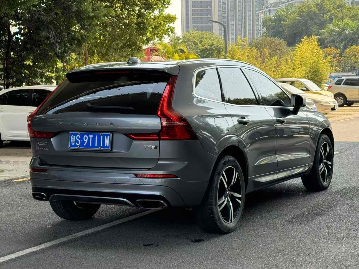 沃爾沃 XC60  2019款  T5 四驅(qū)智遠(yuǎn)版 國(guó)VI圖片