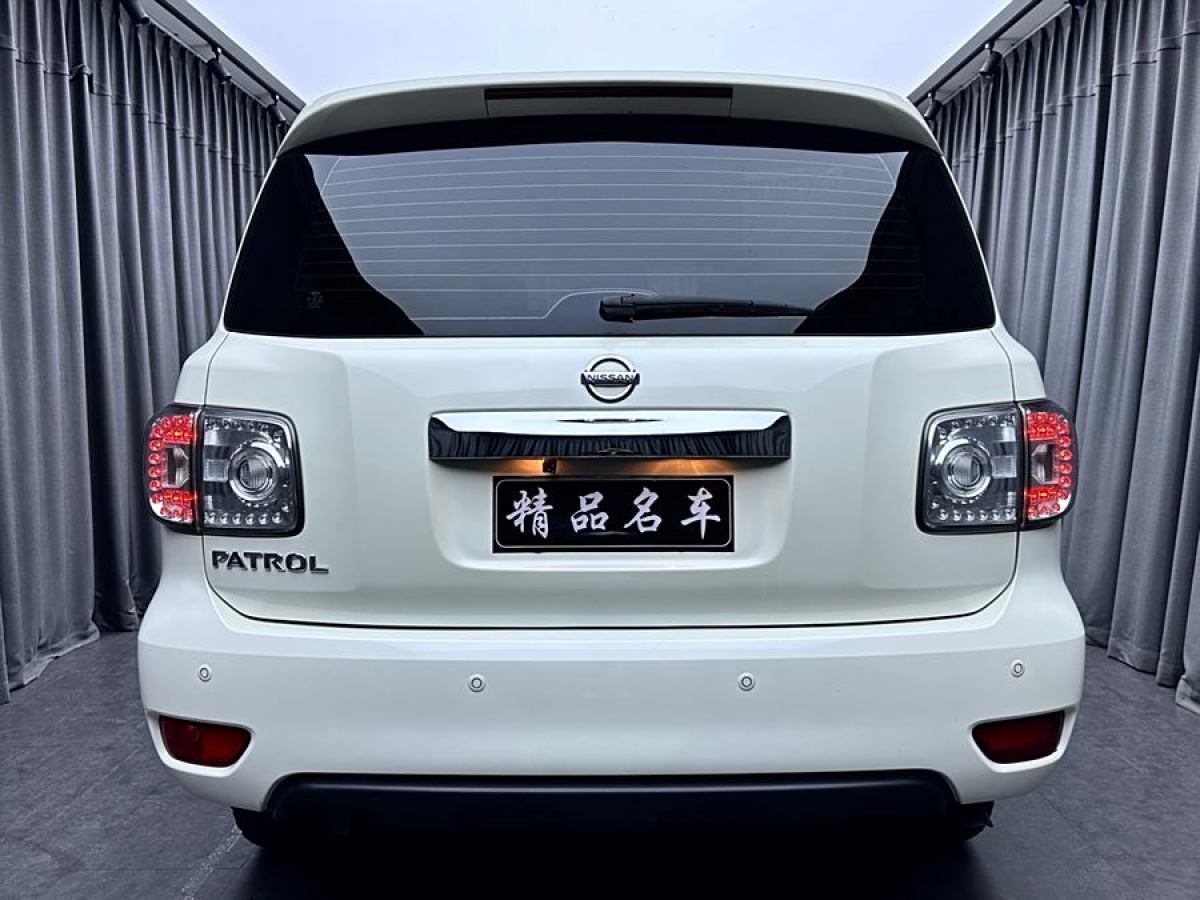 日產(chǎn) 途樂(lè)  2018款 4.0L 領(lǐng)英型圖片