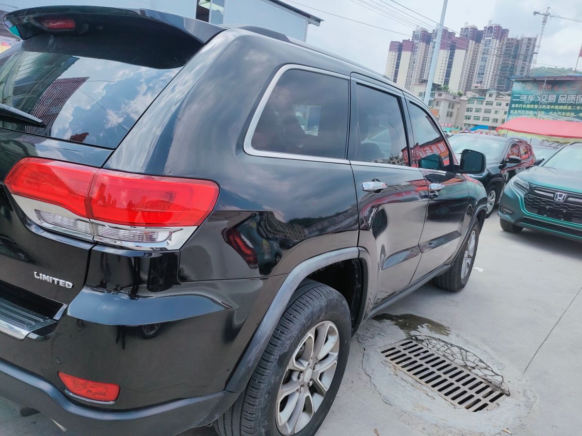 Jeep 大切諾基  2014款 3.6L 精英導(dǎo)航版圖片