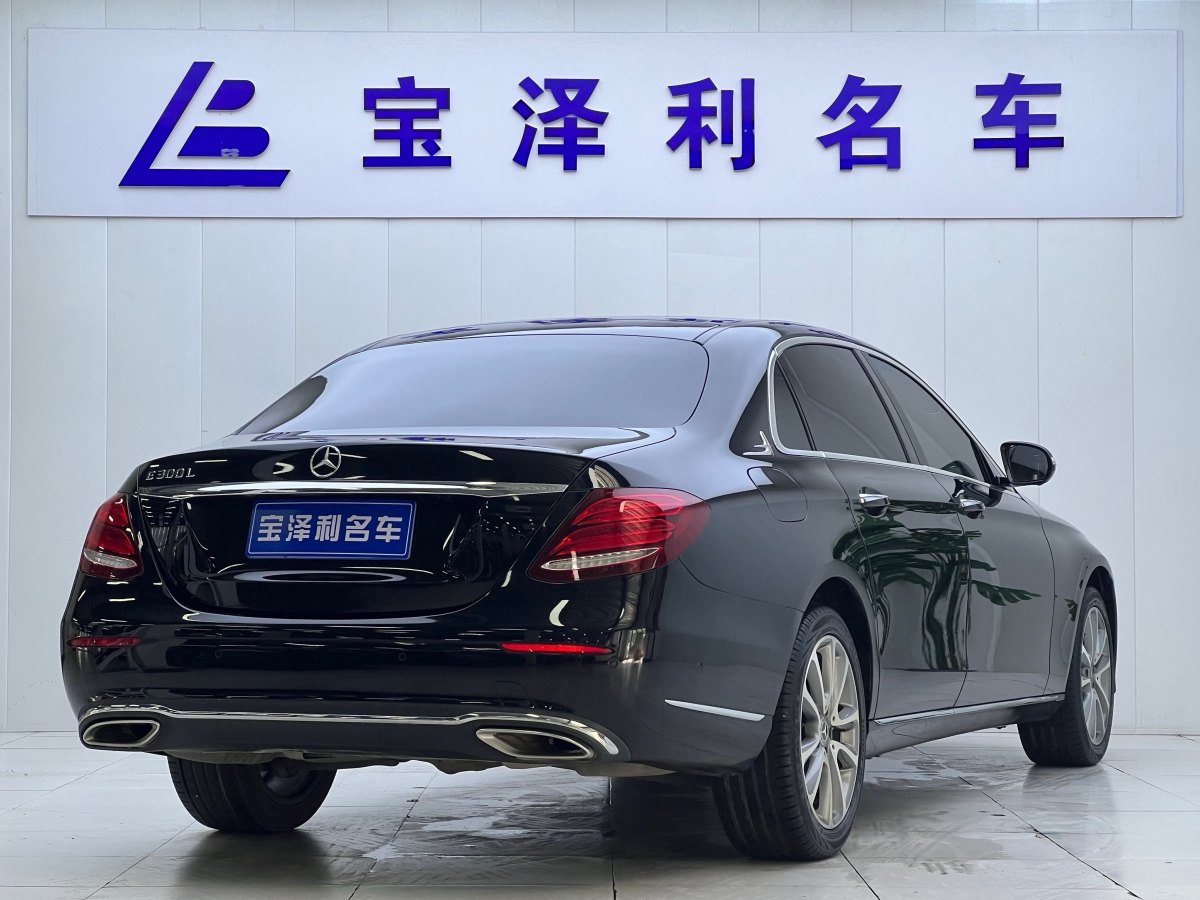 奔馳 奔馳E級  2019款 改款 E 300 L 豪華型圖片