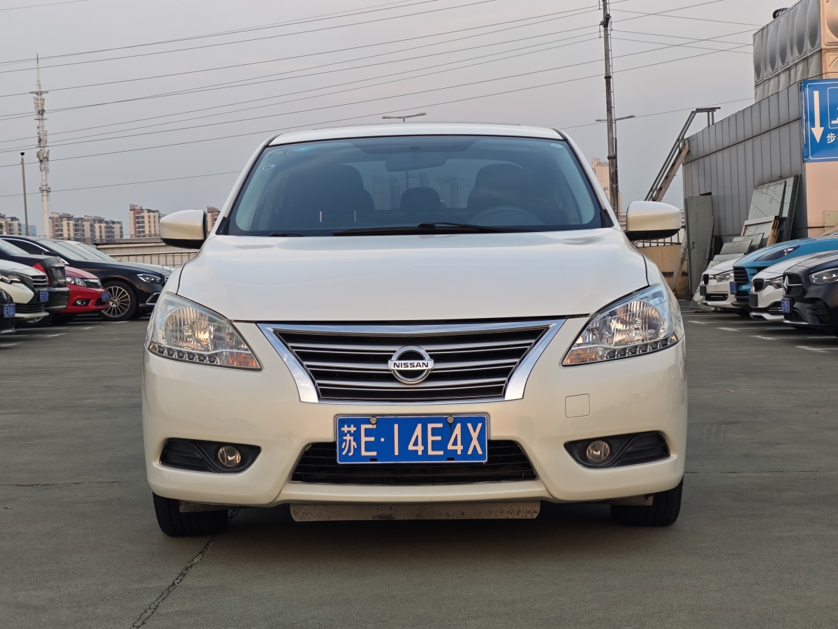 日產(chǎn) 軒逸  2012款 1.6XL CVT豪華版圖片