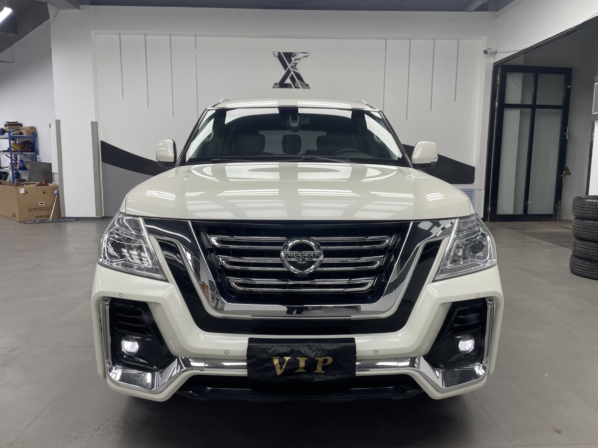 日產(chǎn) 途樂  2018款 4.0L 領(lǐng)英型圖片