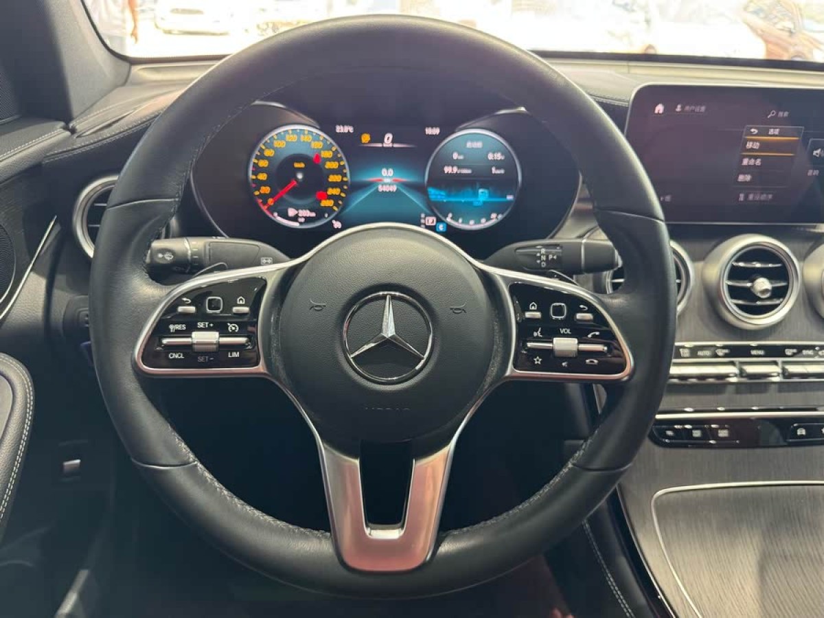 奔馳 奔馳GLC  2023款 改款 GLC 300 4MATIC 轎跑SUV圖片