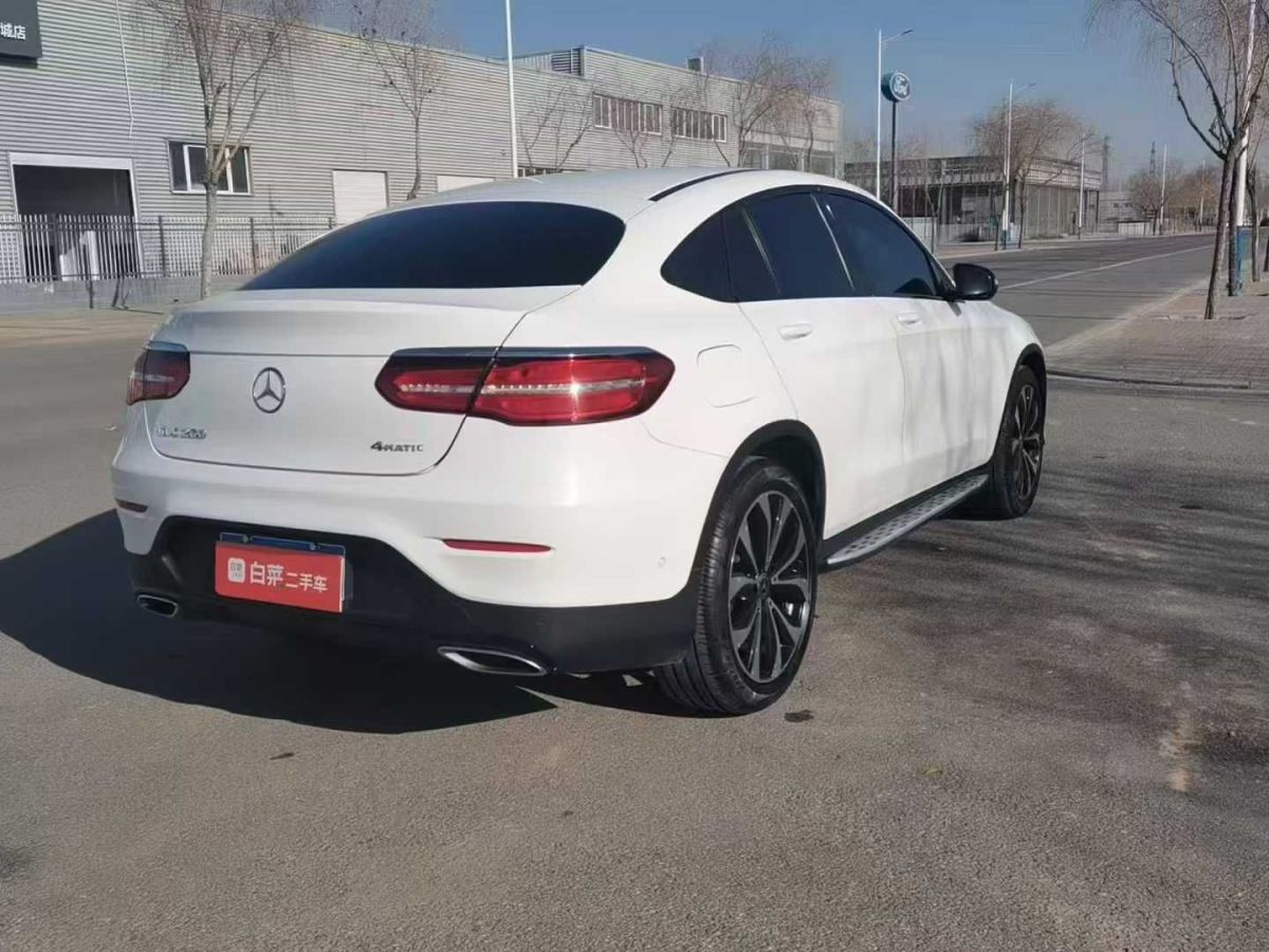 奔馳 奔馳GLC轎跑 AMG  2018款 AMG GLC 63 4MATIC+ 轎跑SUV圖片