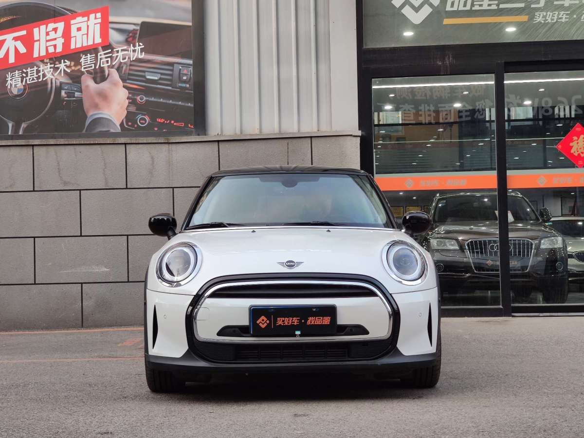 MINI MINI  2023款 1.5T COOPER 藝術(shù)家圖片