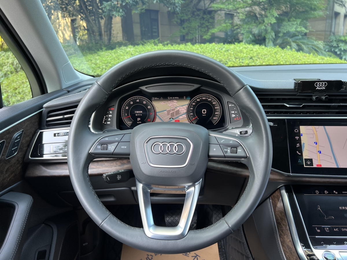 奧迪 奧迪Q7  2023款 55 TFSI quattro S line運(yùn)動型圖片