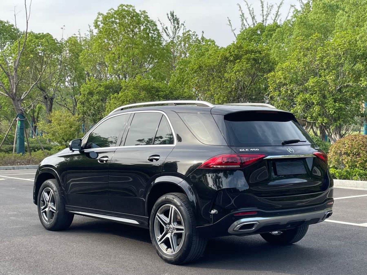 奔馳 奔馳GLE  2020款 改款 GLE 450 4MATIC 時(shí)尚型圖片