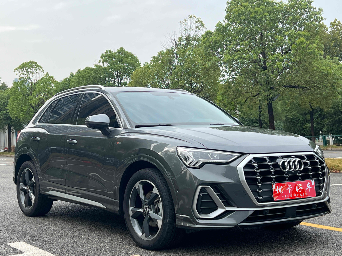 2022年3月奧迪 奧迪Q3  2022款 35 TFSI 時尚動感型