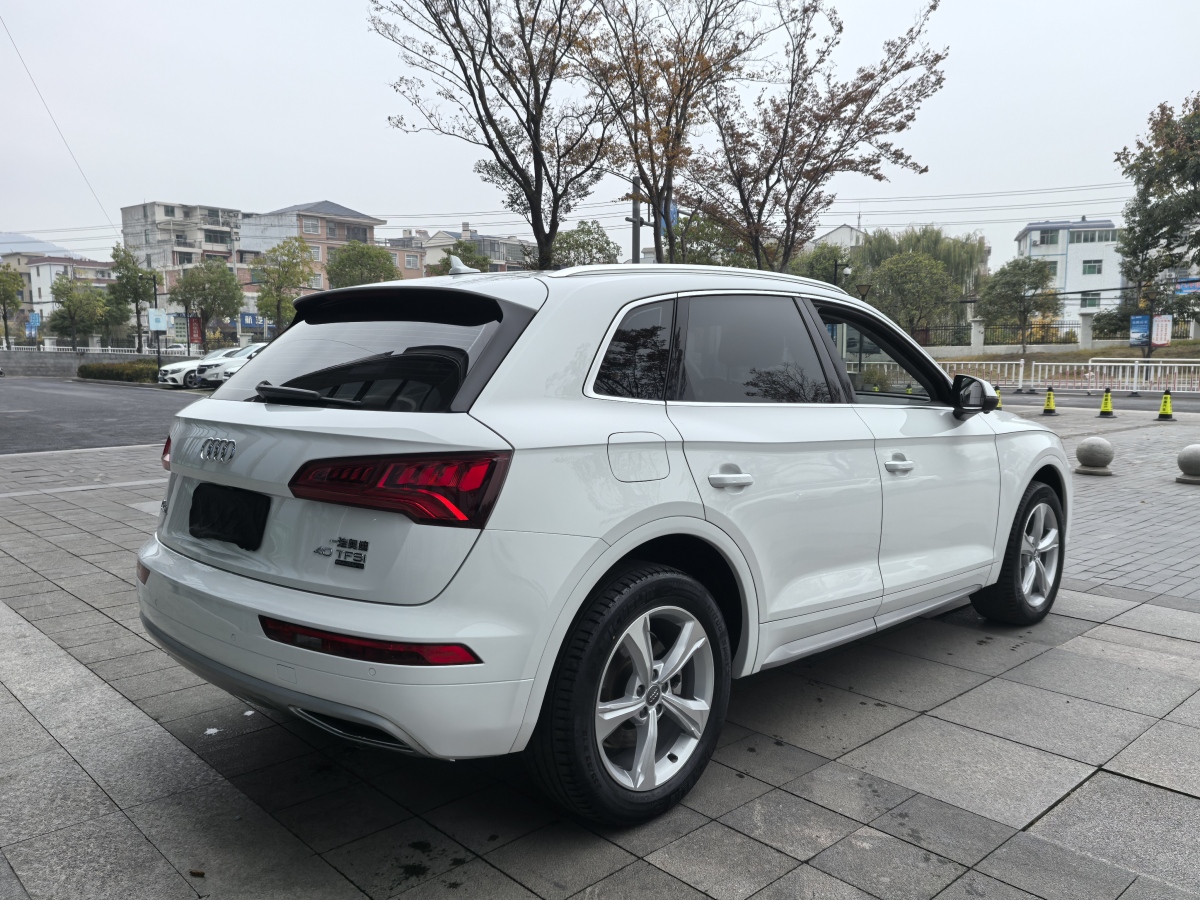 奧迪 奧迪Q5L  2018款  40 TFSI 榮享進(jìn)取型 國(guó)VI圖片