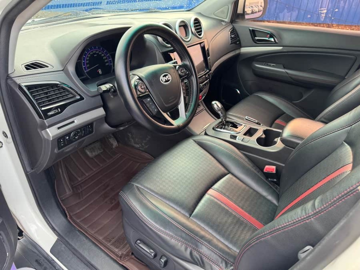 比亞迪 S7  2015款 2.0T 自動(dòng)尊貴型圖片