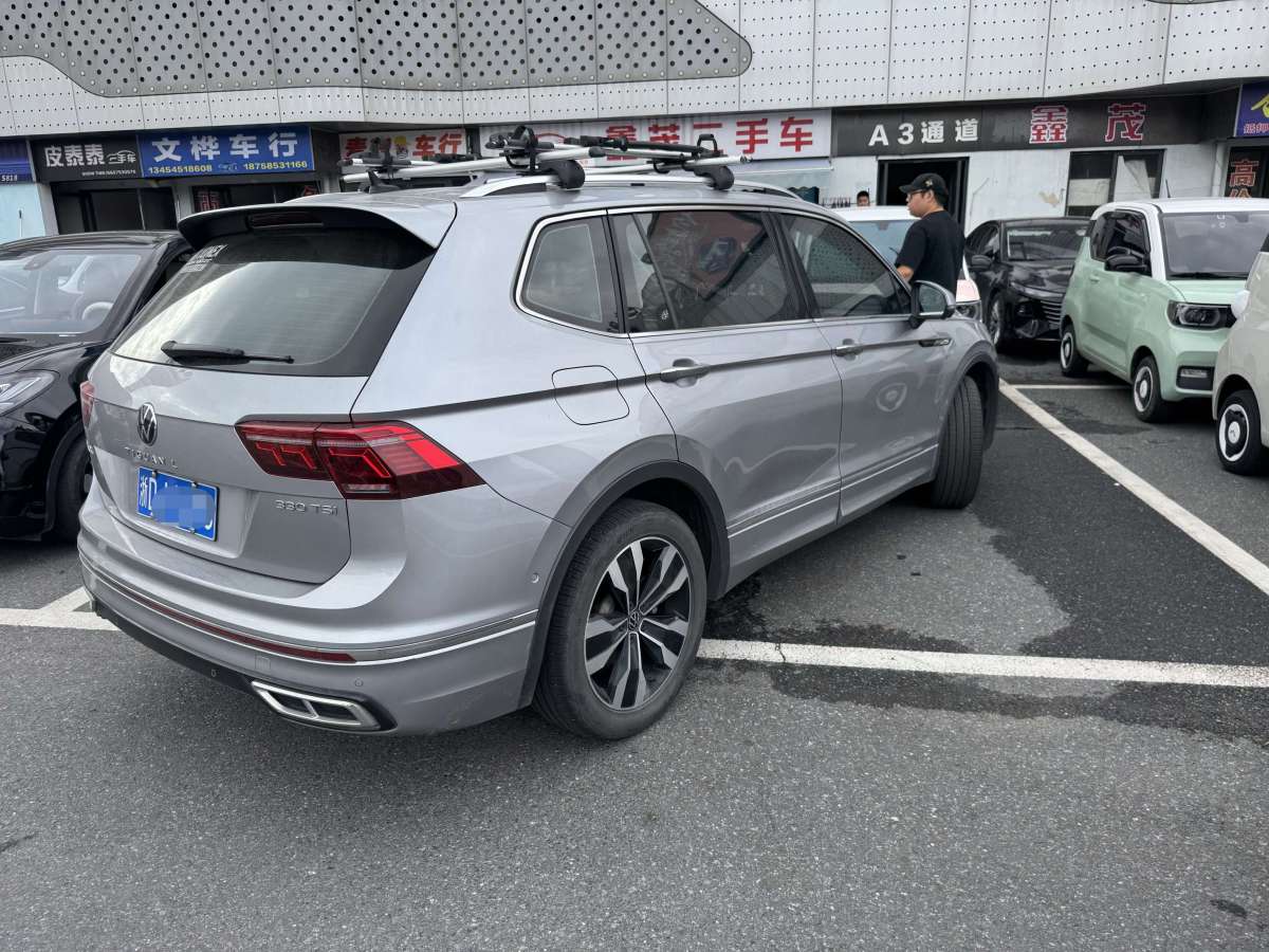 大眾 途觀L  2022款 330TSI 自動兩驅(qū)R-Line越享版圖片