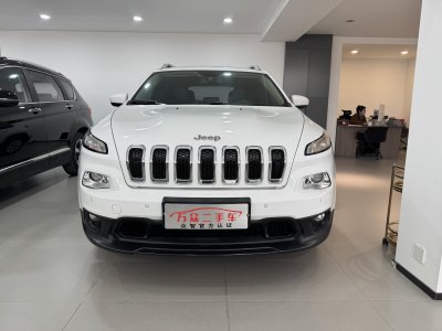 2016年4月 Jeep 自由光 2.4L 領(lǐng)先智能版圖片