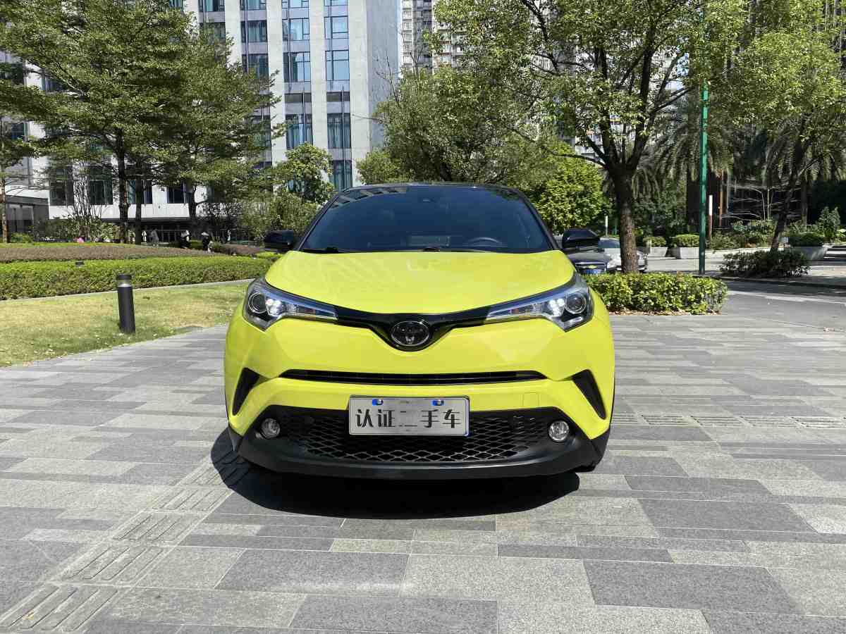 豐田 C-HR  2018款 2.0L 領(lǐng)先天窗版 國VI圖片