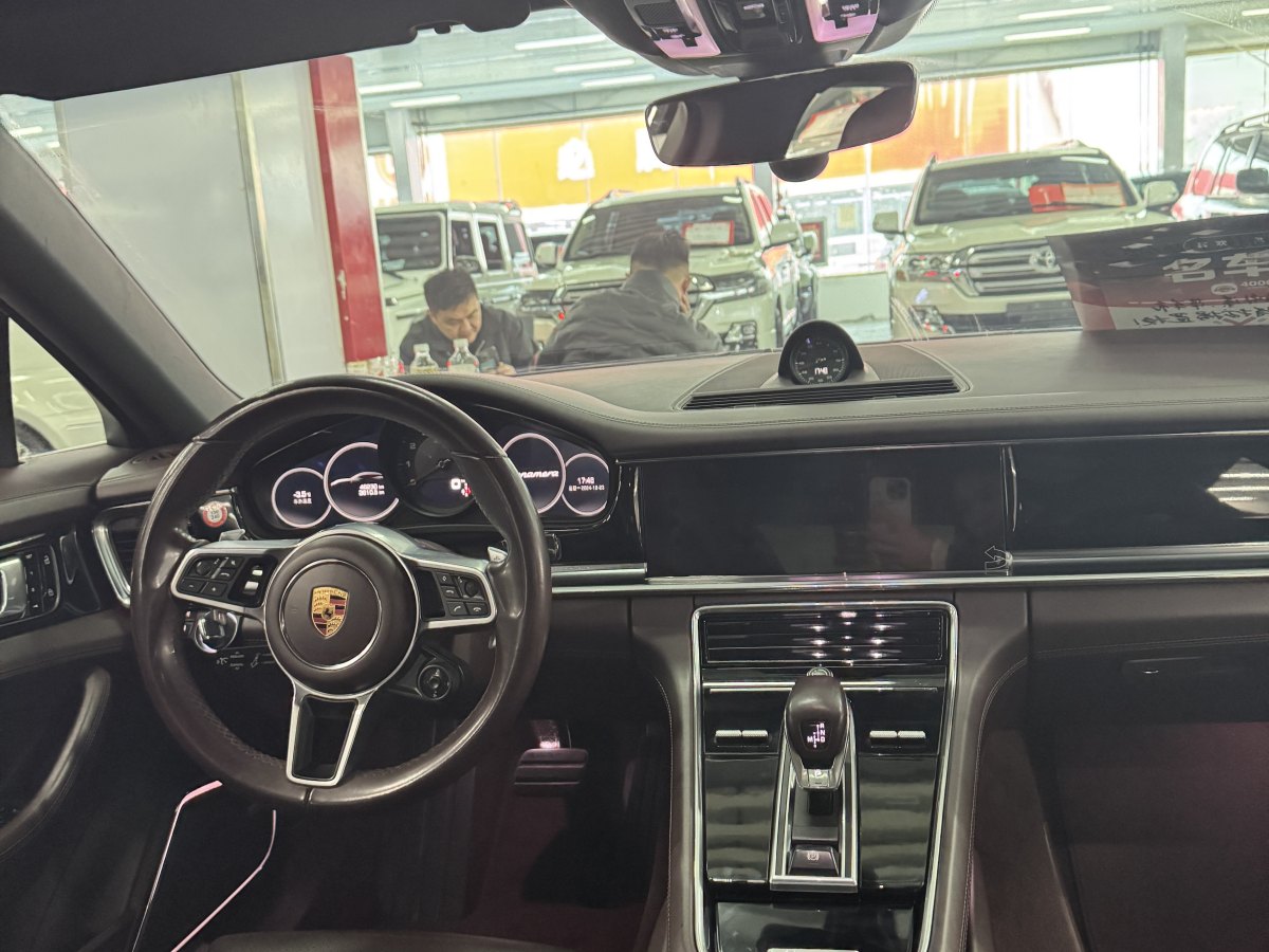 保時(shí)捷 Panamera  2019款 Panamera 4 行政加長(zhǎng)版 2.9T圖片