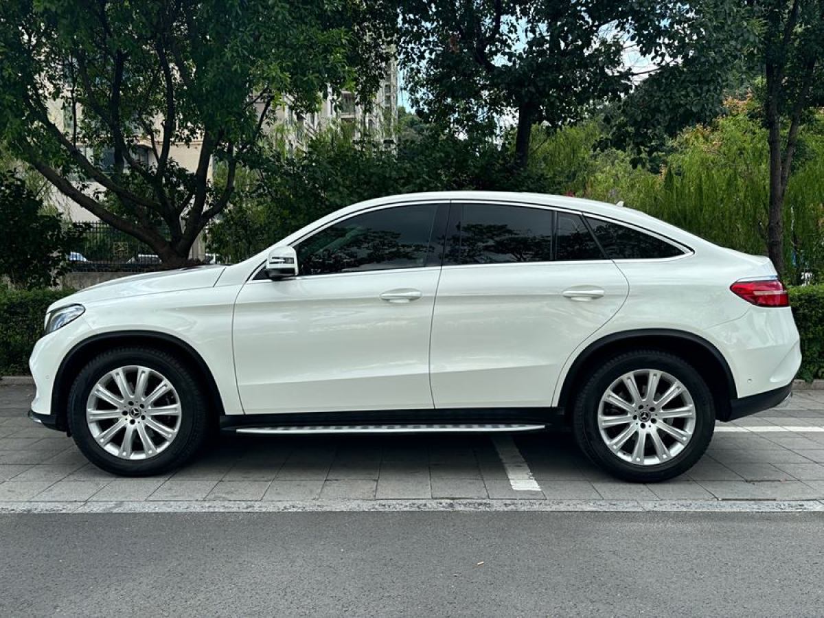 2019年4月奔馳 奔馳GLE轎跑  2017款 GLE 320 4MATIC 轎跑SUV