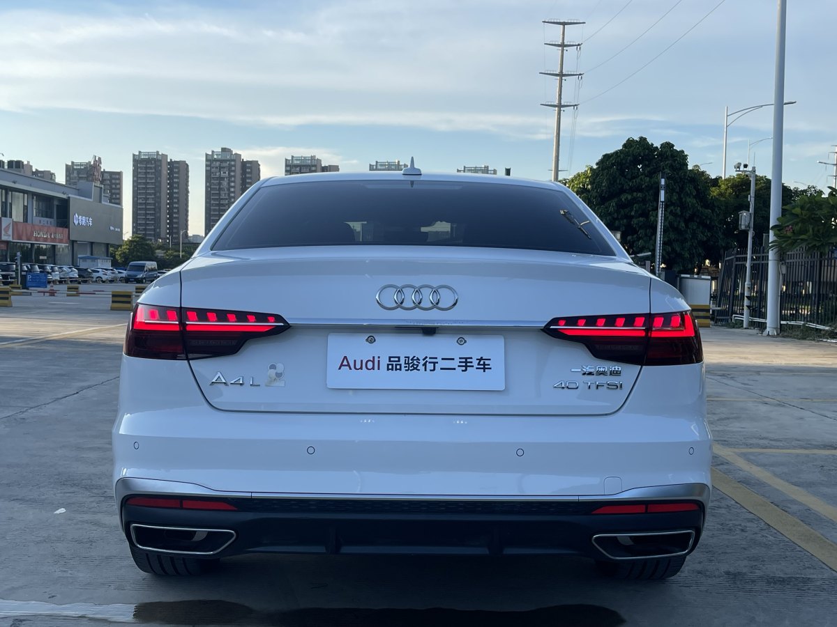 奧迪 奧迪A4L  2022款 40 TFSI 時尚動感型圖片