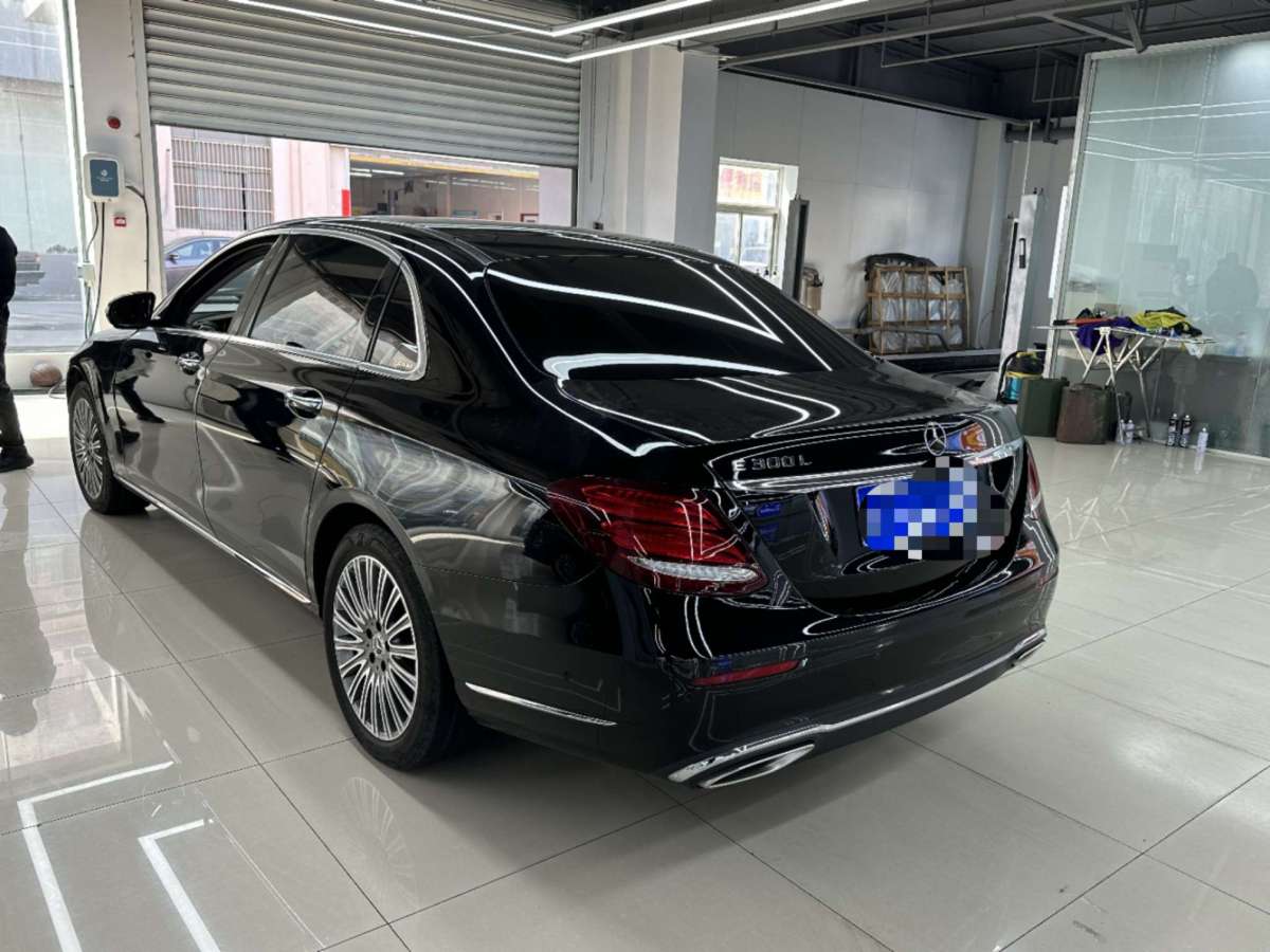 奔馳 奔馳E級(jí)  2020款 E 300 L 豪華型圖片