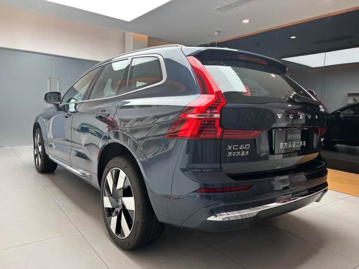 沃爾沃 XC60新能源  2025款 插電式混動 長續(xù)航四驅(qū)智雅豪華版圖片